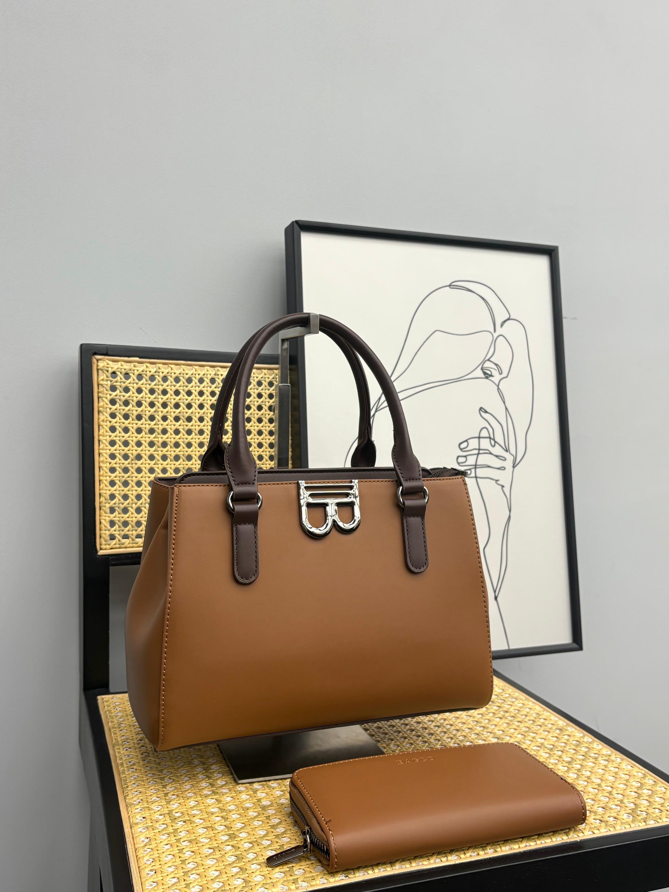 Elegant Structured Handbag with Matching Zip Wallet | Minimalist Luxury Tote