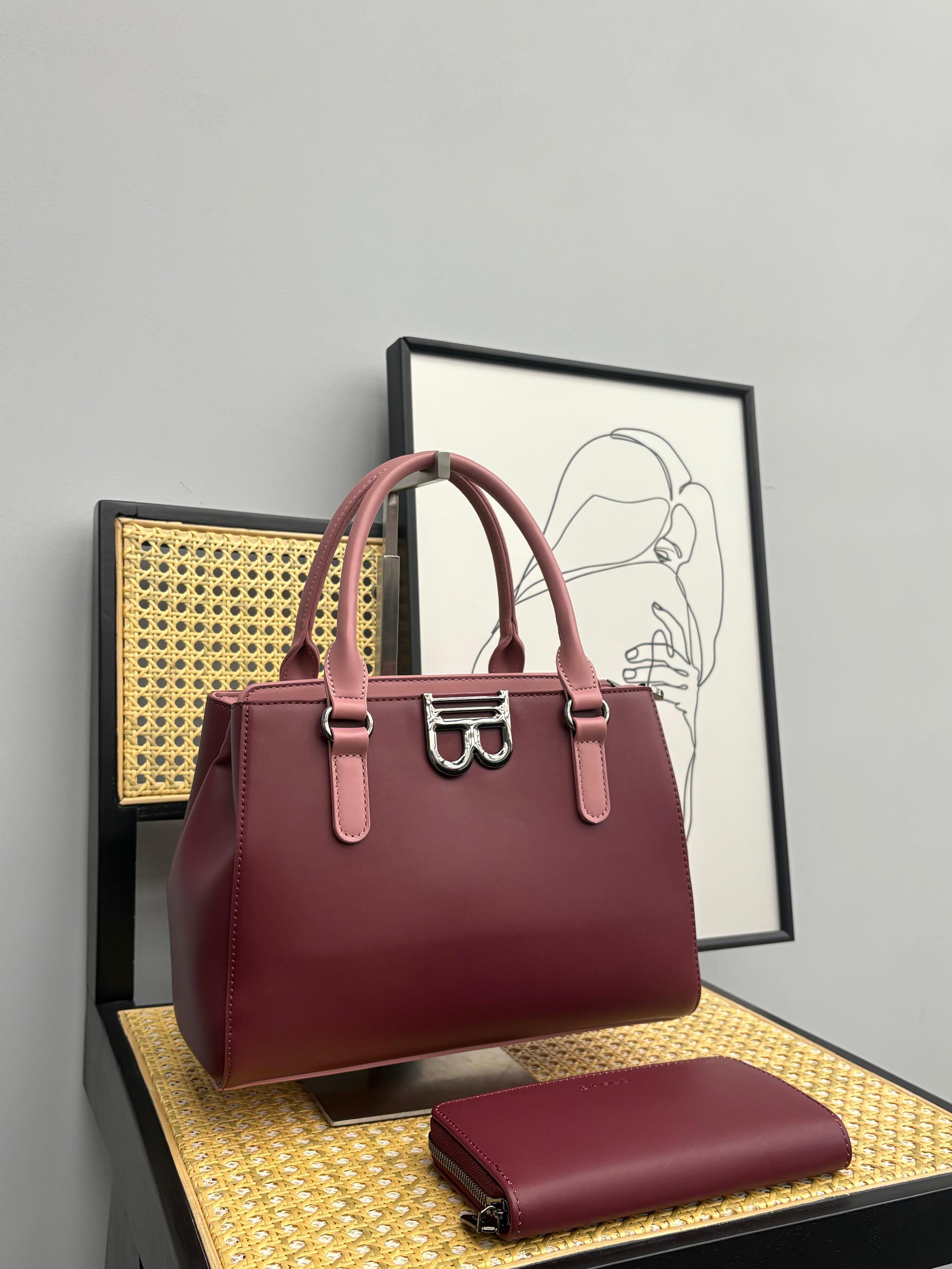 Elegant Structured Handbag with Matching Zip Wallet | Minimalist Luxury Tote