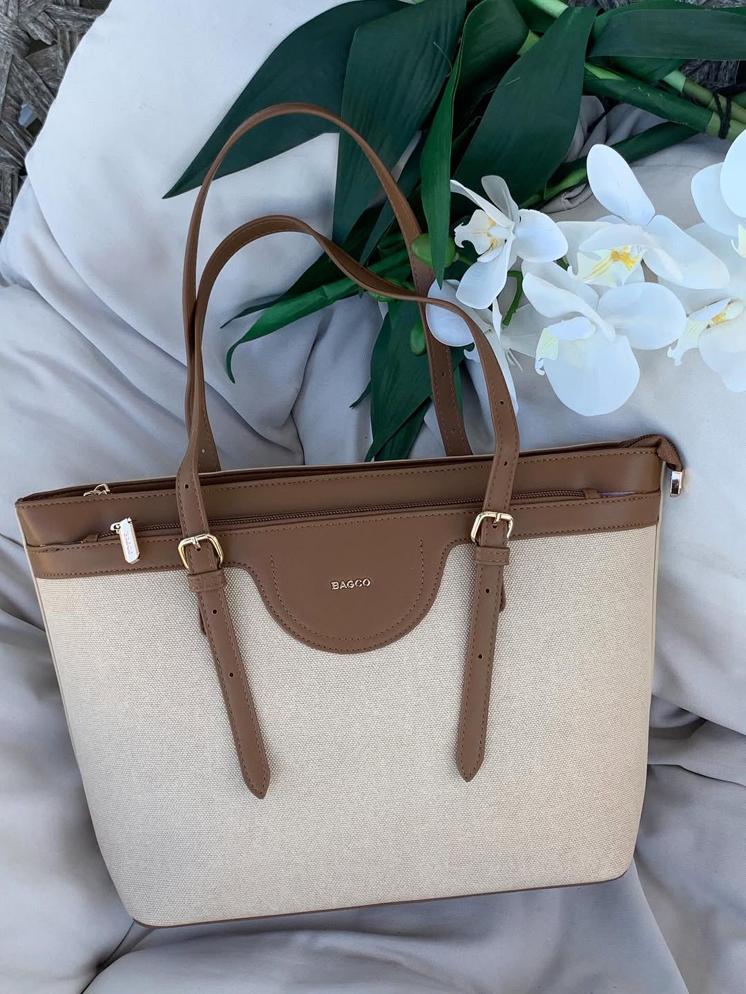 Classic Structured Tote Handbag for Women | Elegant Work & Everyday Shoulder Bag