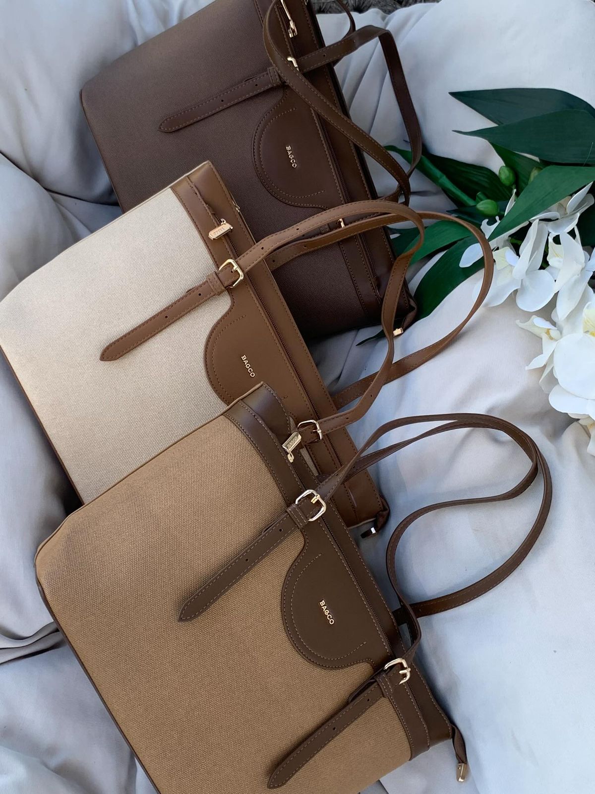 Classic Structured Tote Handbag for Women | Elegant Work & Everyday Shoulder Bag