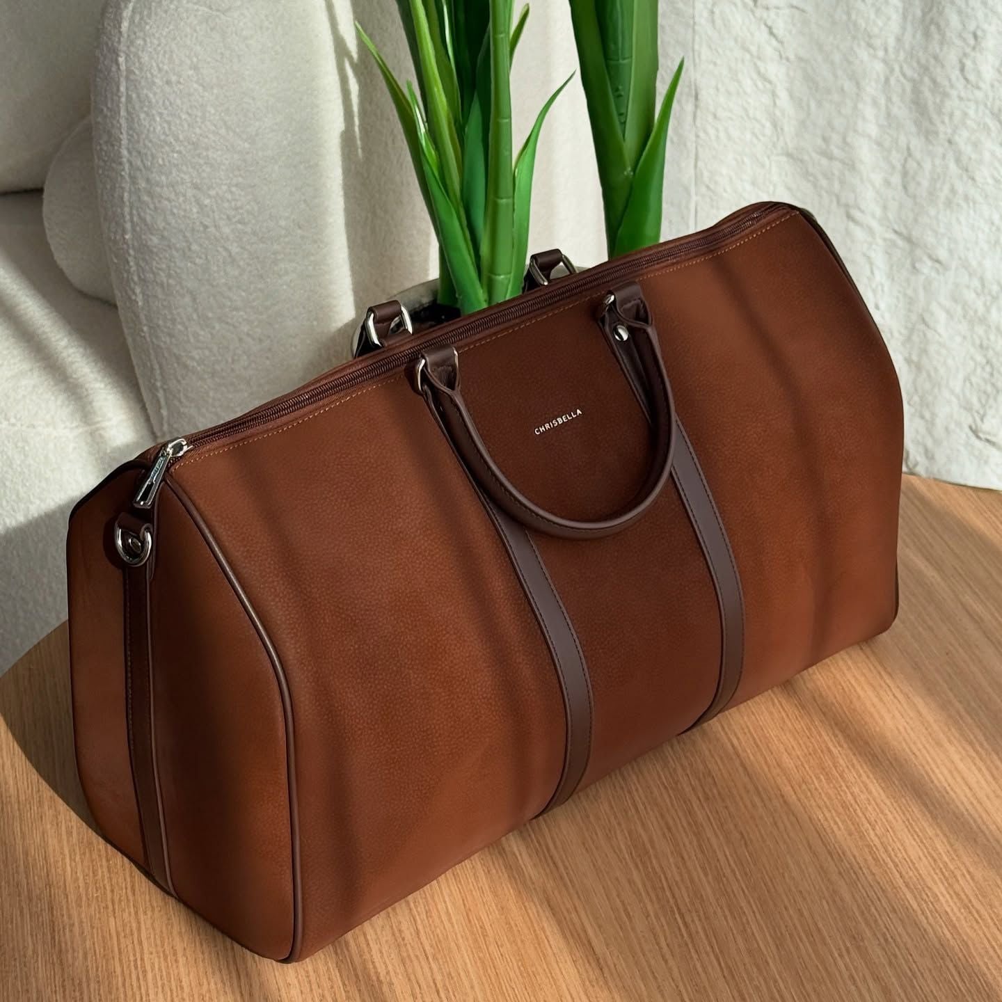 Classic Structured Travel Duffle Bag | Stylish Weekender & Work Carry-On Bag