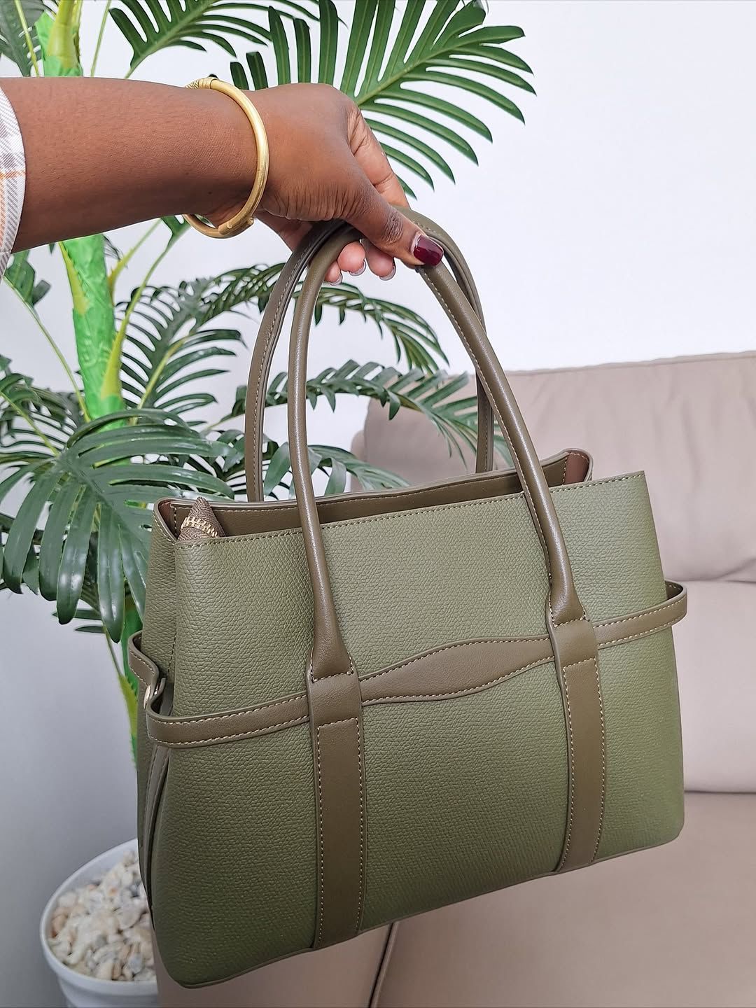 Elegant Work & Everyday Carry Bag