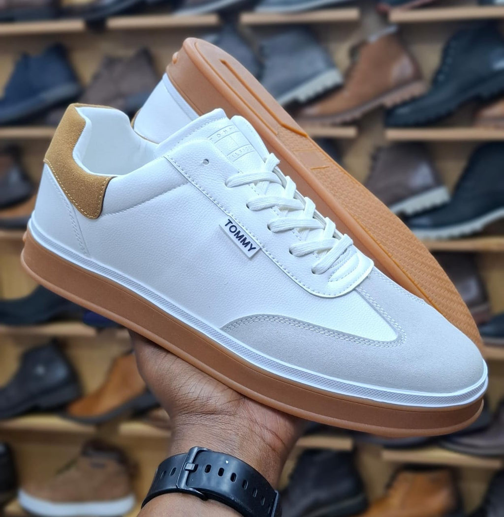 Tommy Men’s Leather Low-Top Sneakers with Gum Sole