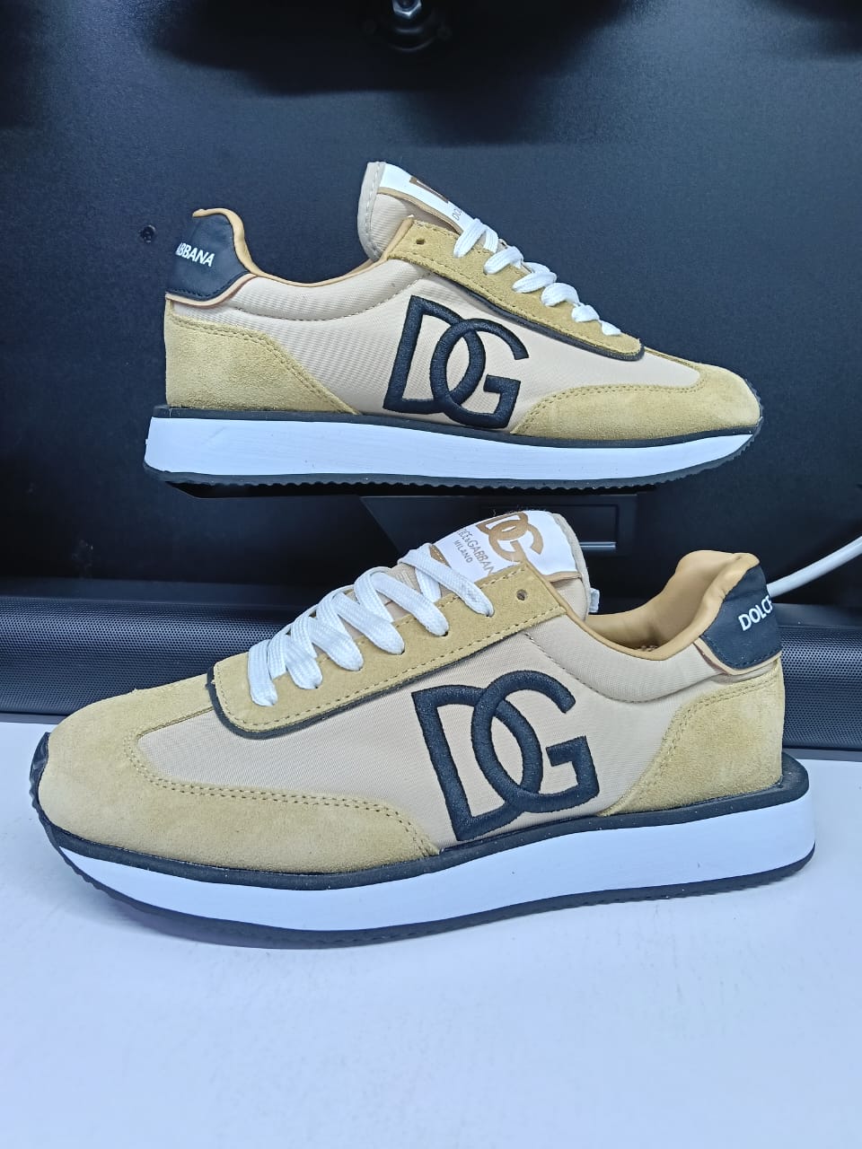 Men’s Designer-Style Low-Top Sneakers