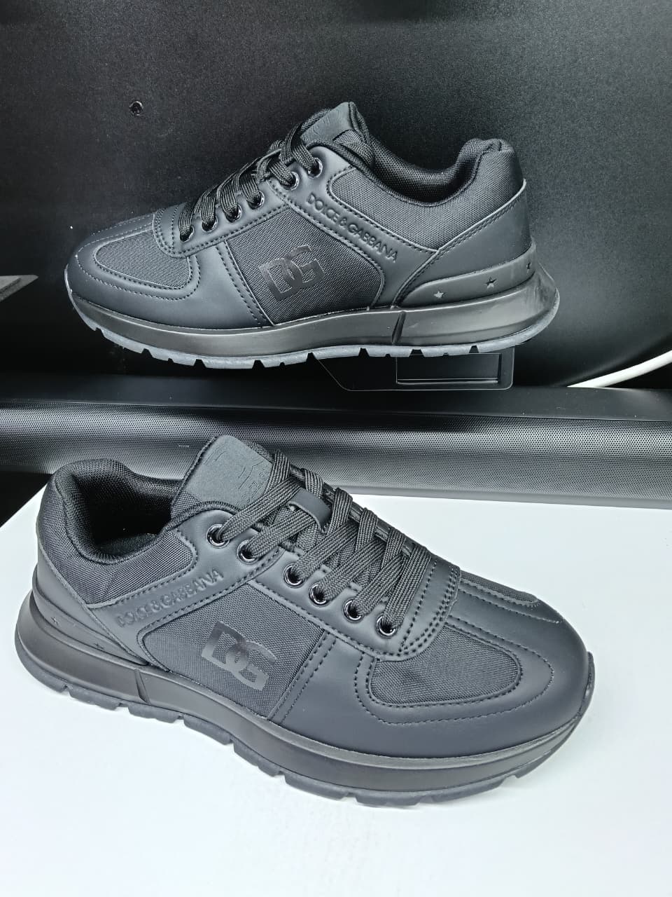 Men’s Designer-Style Low-Top Sneakers