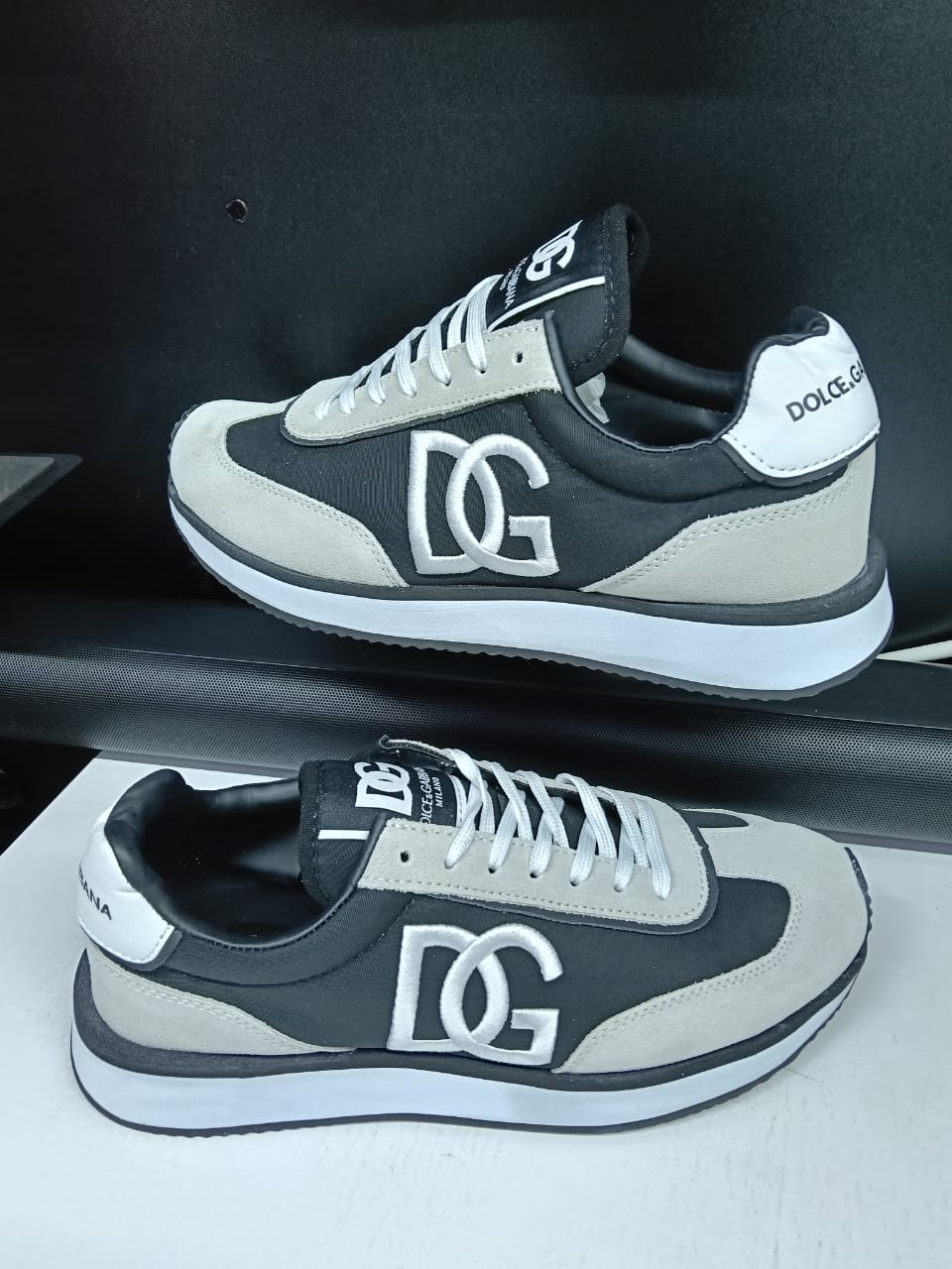 Men’s Designer-Style Low-Top Sneakers