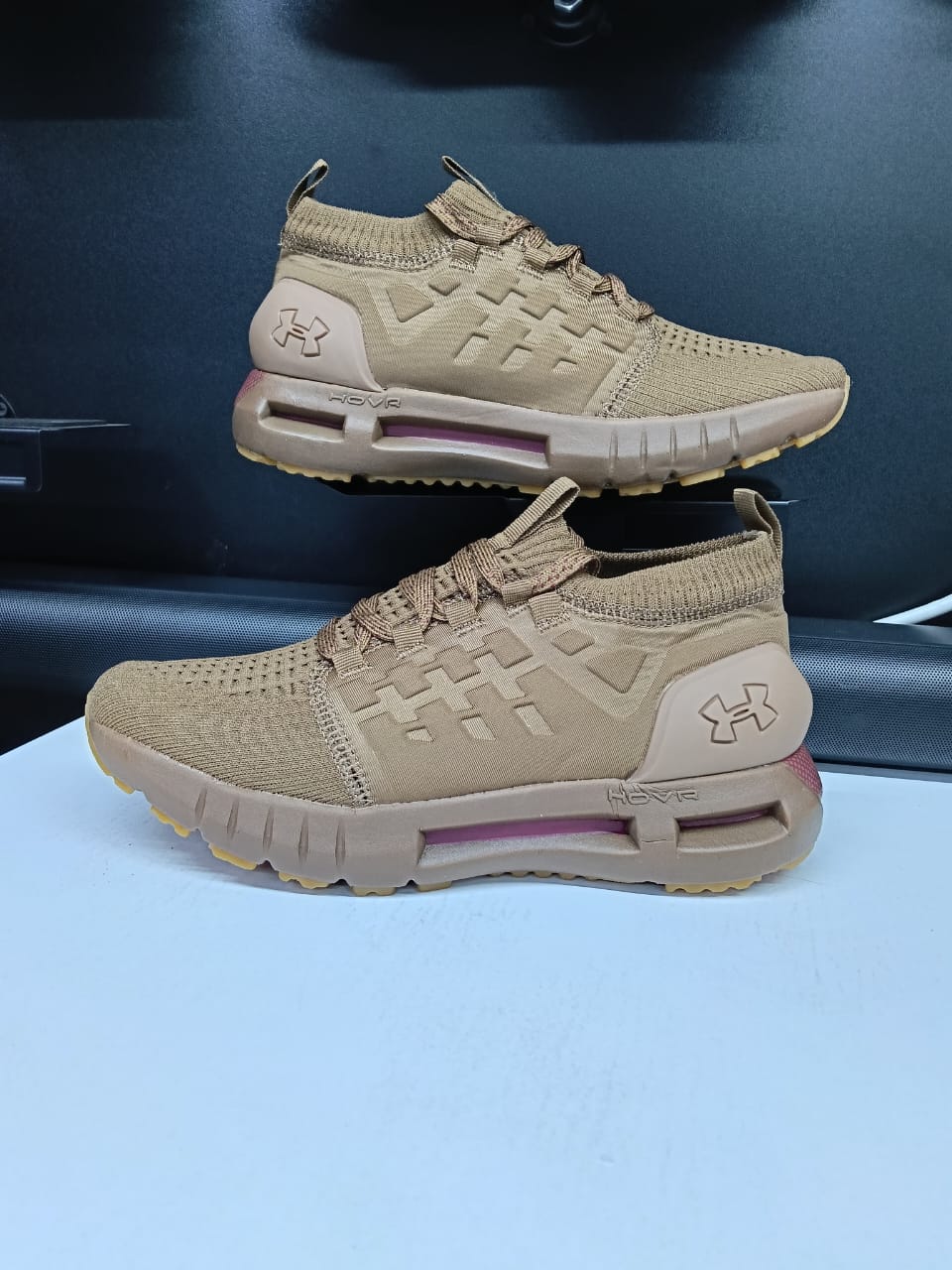 HoverFlex Knit Trainers – Adaptive Cushion Performance Sneakers