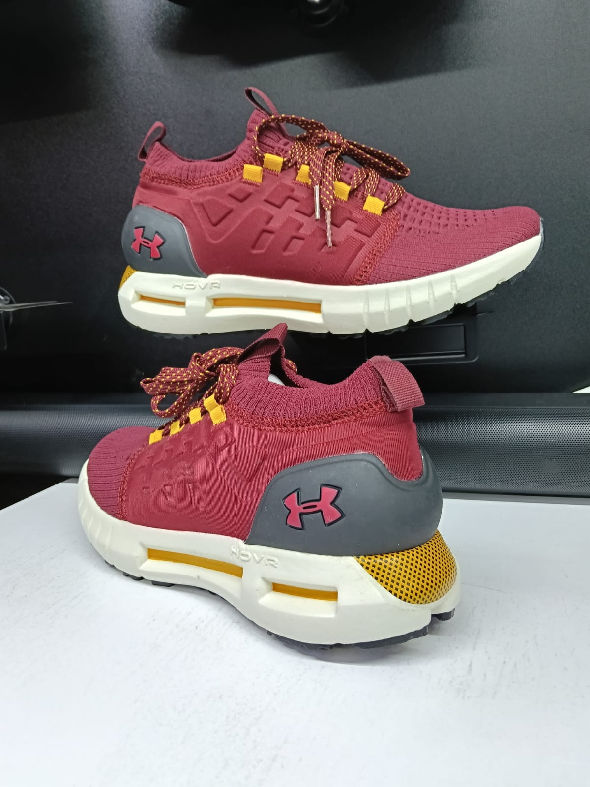 HoverFlex Knit Trainers – Adaptive Cushion Performance Sneakers