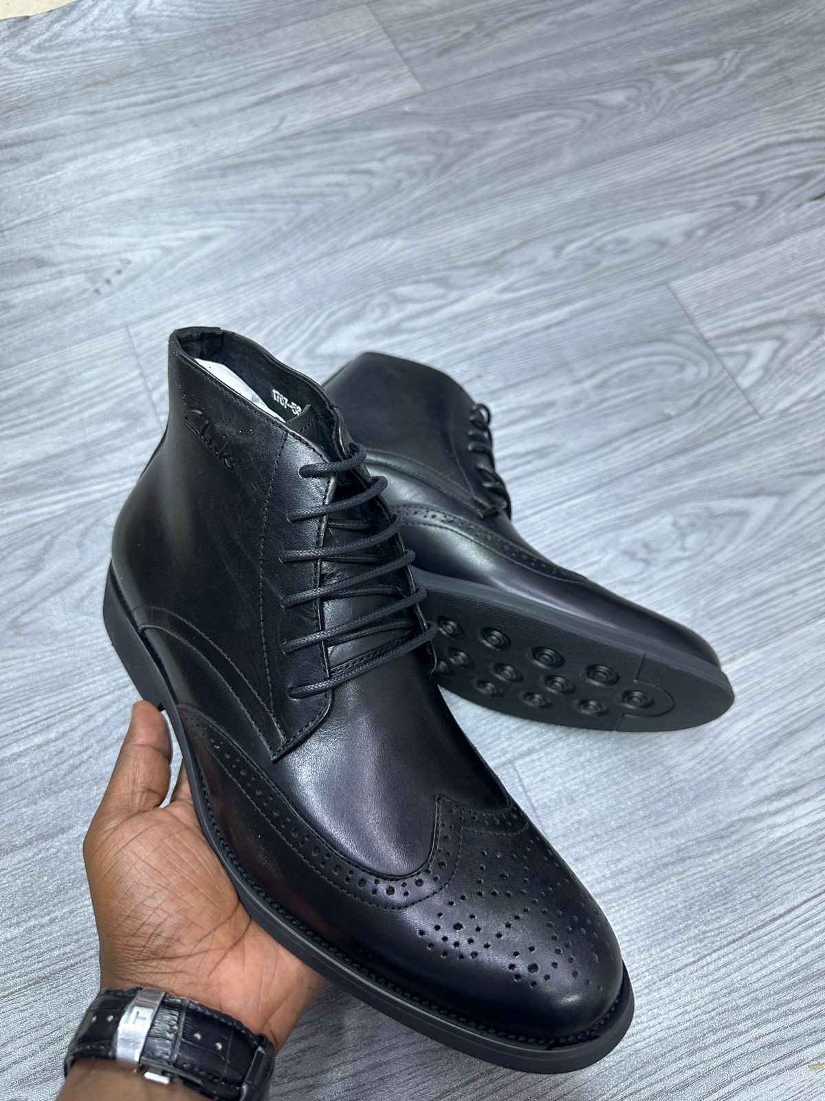 Men’s Premium Leather Ankle Boots – Classic Brogue & Chelsea Styles