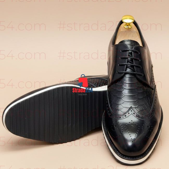Men’s Brogue-Inspired Lace-Up Shoes – Smart Casual Shoes with White Sole_ba12s
