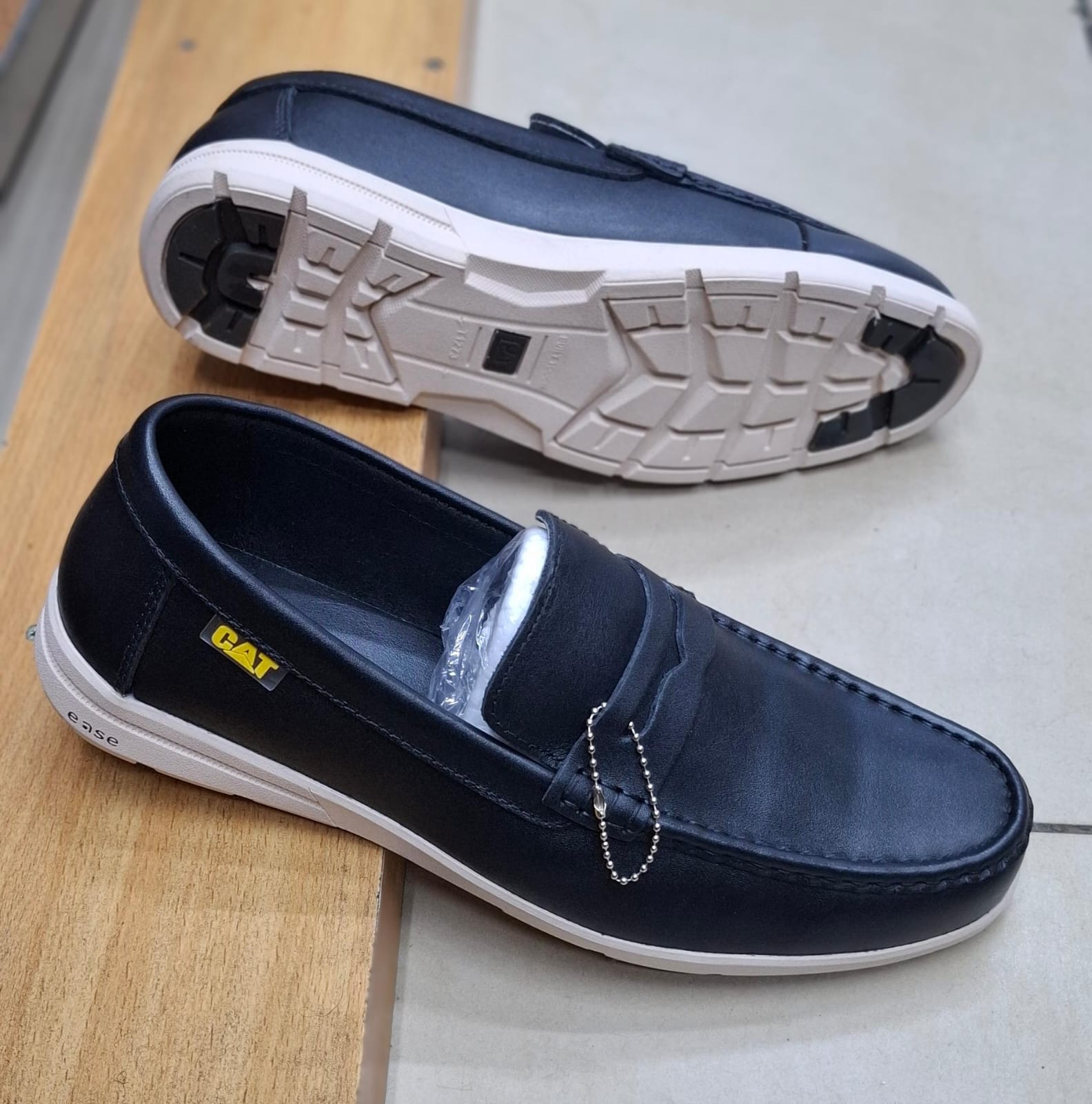 CAT Men’s Classic Leather Loafers