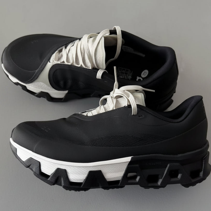 Black & White Chunky Sneakers – Cushioned Streetwear Trainers for Everyday Comfort