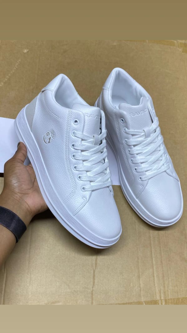 Men’s Premium Leather Sneakers – Classic Comfort & Style