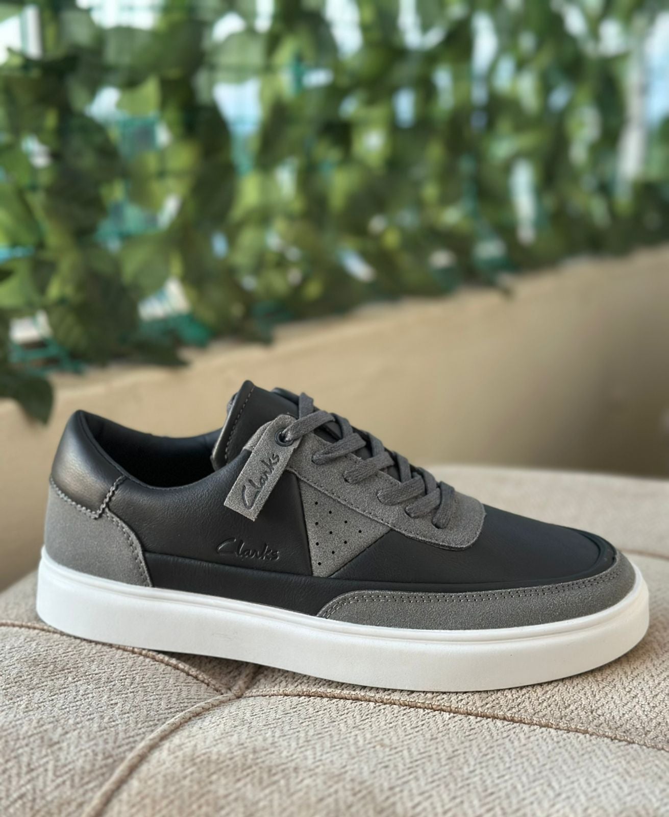 Men’s Classic Leather Sneakers