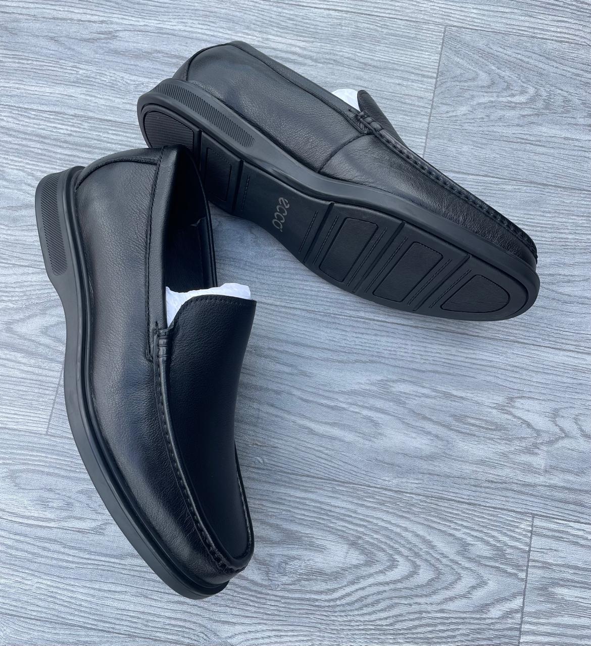 ecco unmarked Comfort Leather Loafers