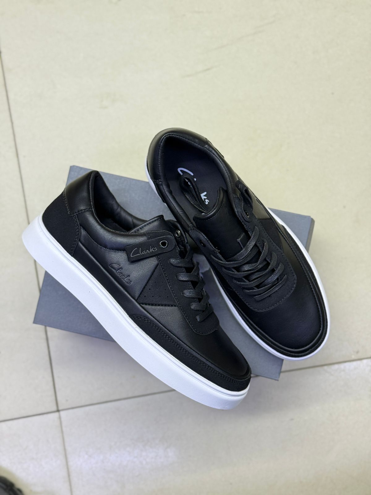 Men’s Classic Leather Sneakers