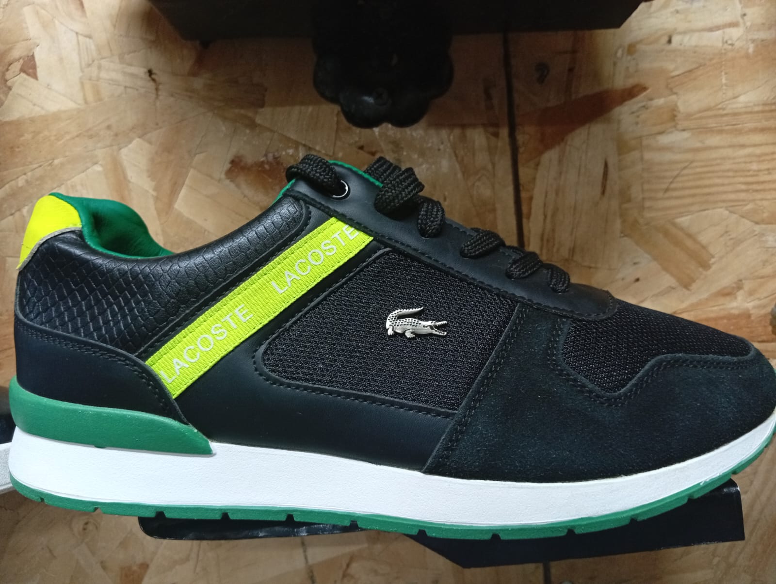 City Runner Sneakers