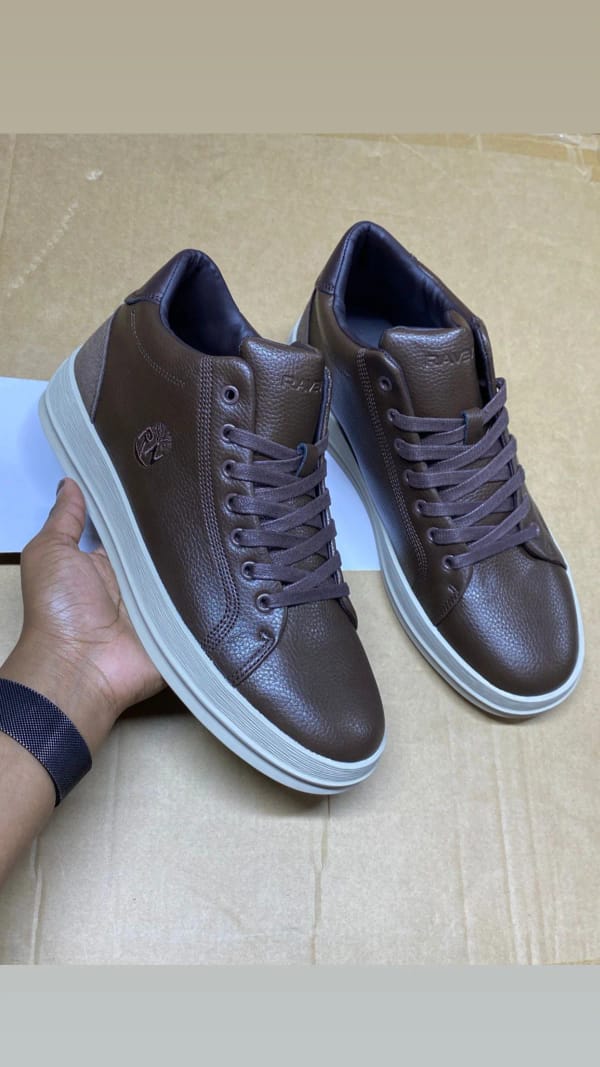 Men’s Premium Leather Sneakers – Classic Comfort & Style