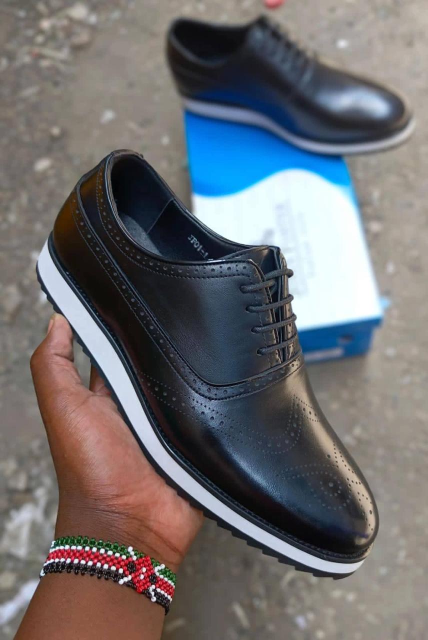 🔥 John Foster Men’s Oxford Sneakers – Elegant. Modern. Comfortable. 🔥