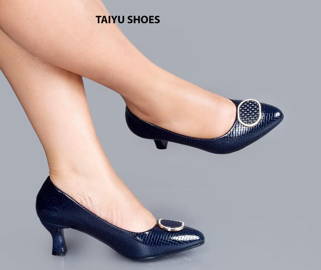 Taiyu Women’s Low Heel Elegance