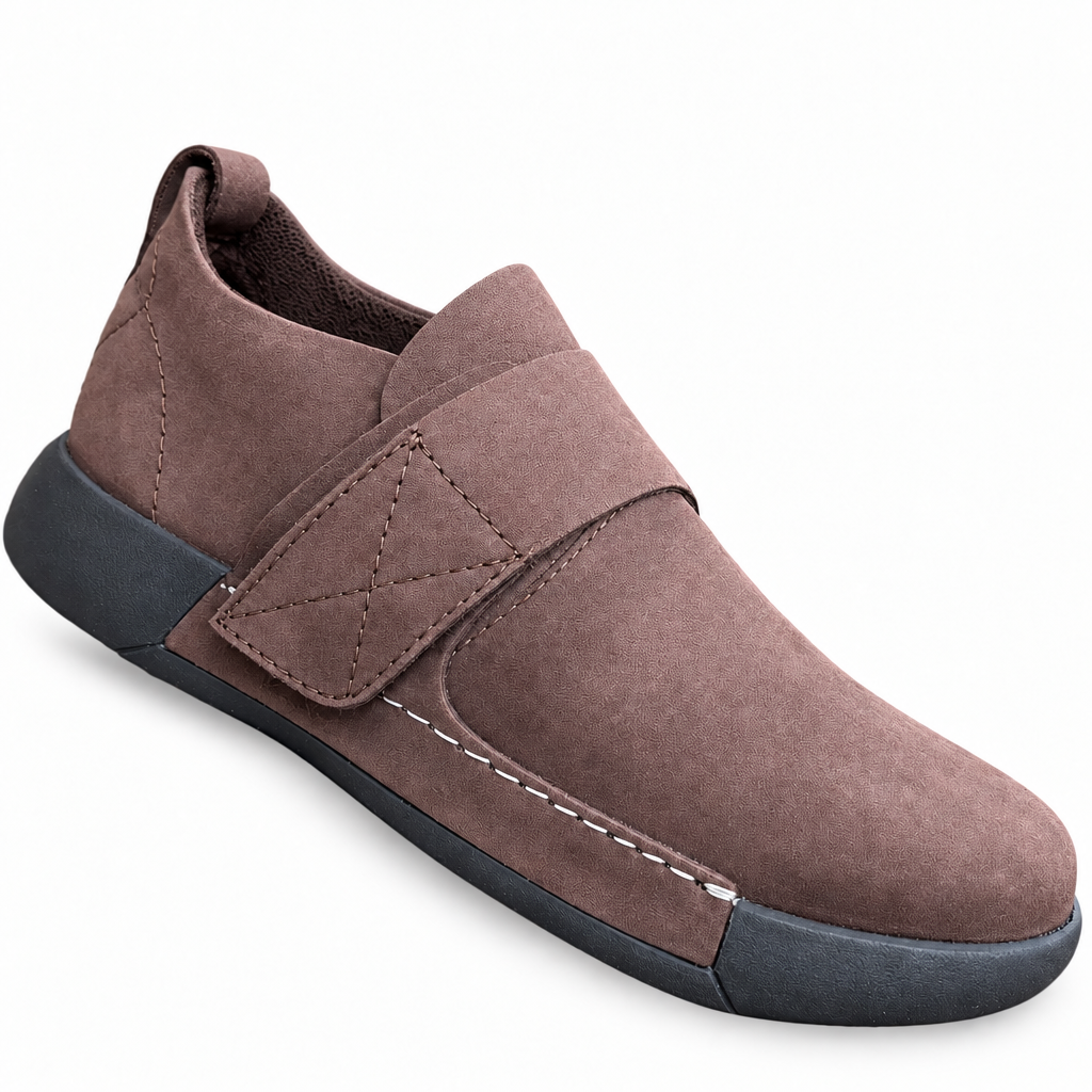 Men’s casual slip-on shoe aligned on a clean light background without hanging sticker